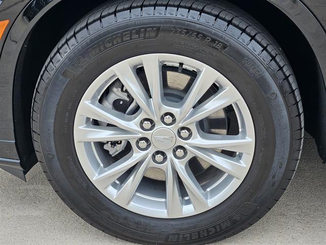 used 2025 Cadillac XT6 car, priced at $43,491