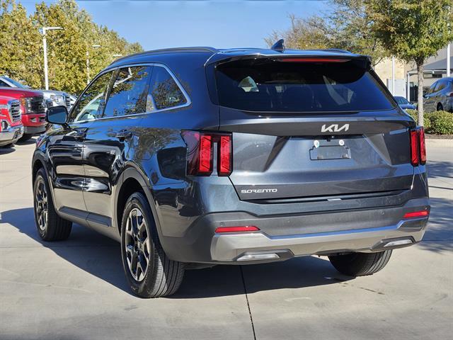 used 2024 Kia Sorento car, priced at $27,269