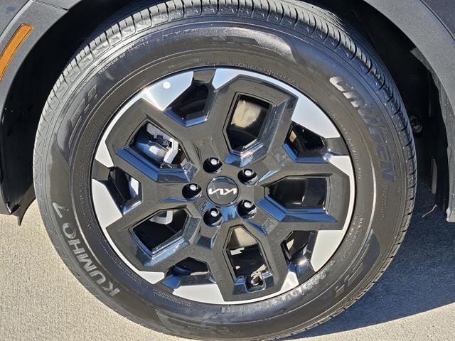 used 2024 Kia Sorento car, priced at $27,269
