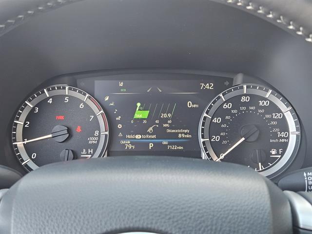 used 2025 Toyota Highlander car, priced at $42,498