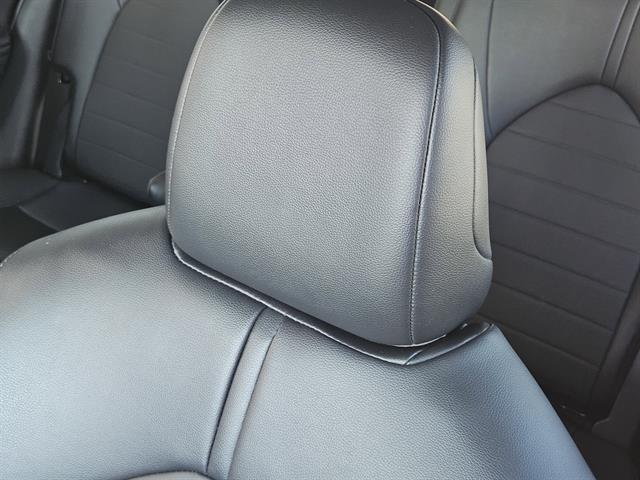 used 2025 Toyota Highlander car, priced at $42,498