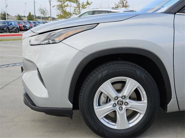 used 2024 Toyota Highlander car, priced at $37,991