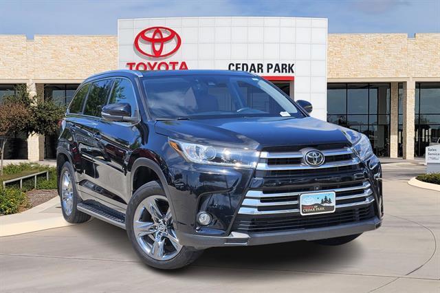 used 2018 Toyota Highlander car, priced at $27,578