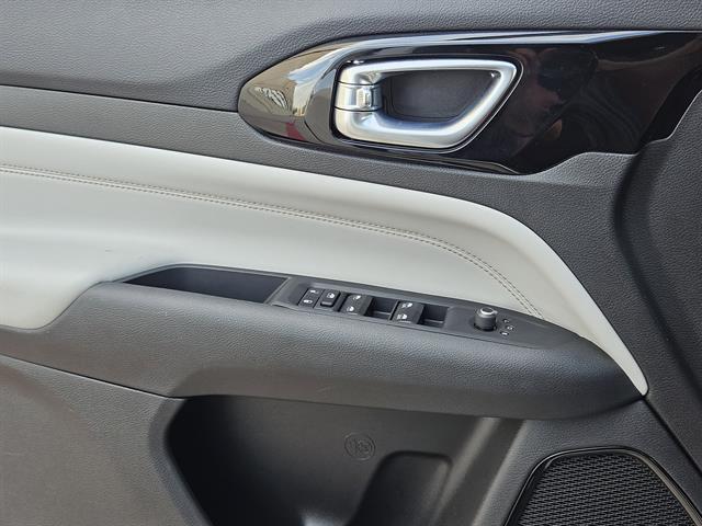 used 2024 Jeep Compass car, priced at $24,995