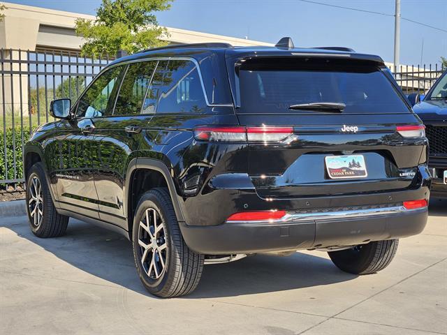 used 2024 Jeep Grand Cherokee car, priced at $34,249