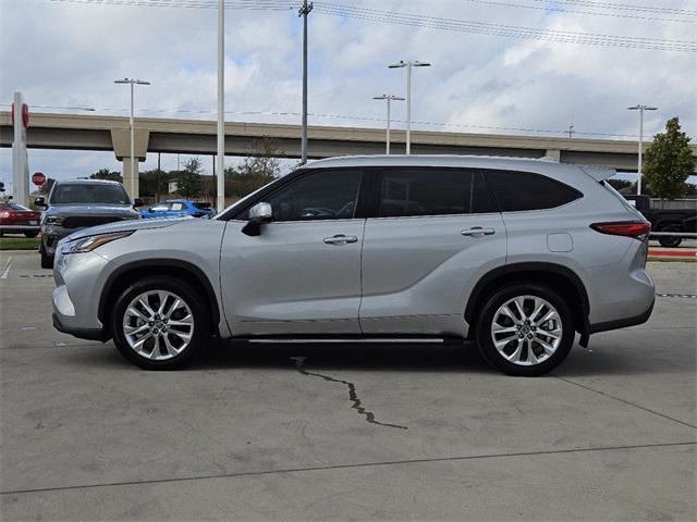 used 2023 Toyota Highlander car, priced at $40,951