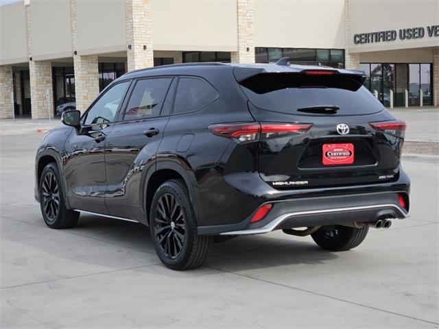 used 2024 Toyota Highlander car, priced at $43,070