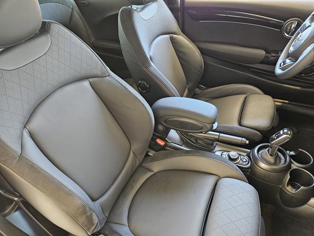 used 2024 MINI Hardtop car, priced at $36,899