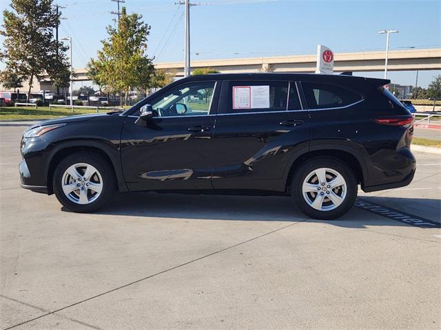 used 2024 Toyota Highlander car, priced at $40,692