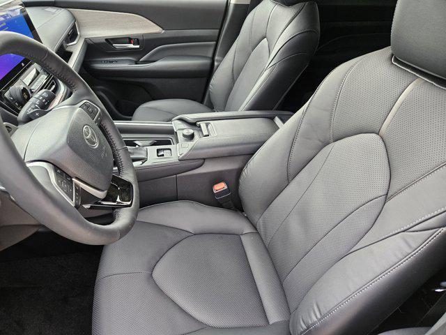 used 2025 Toyota Grand Highlander car, priced at $59,333