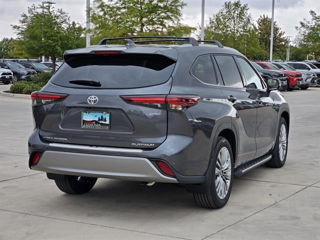 new 2025 Toyota Highlander Hybrid car, priced at $58,838