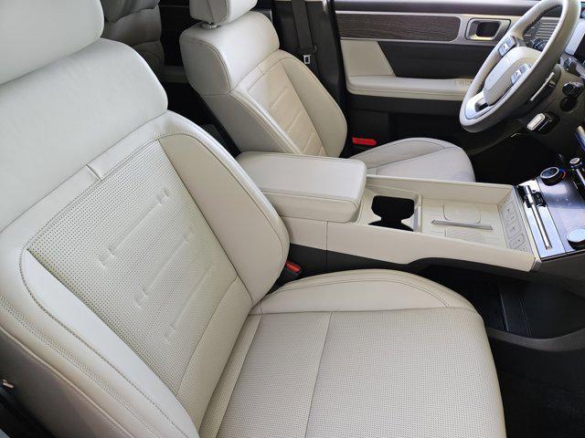 used 2025 Hyundai Santa Fe car, priced at $40,388