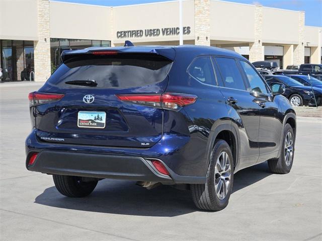 used 2023 Toyota Highlander car, priced at $37,516