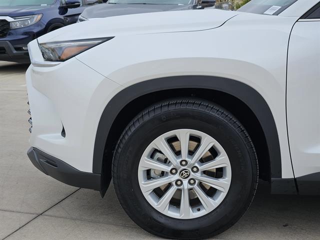 used 2025 Toyota Grand Highlander car, priced at $45,991