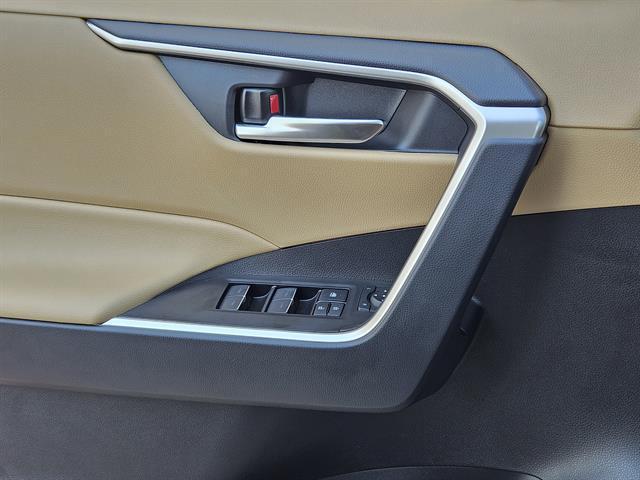 used 2025 Toyota RAV4 Hybrid car, priced at $37,598