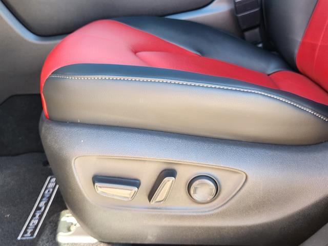 new 2025 Toyota Highlander car, priced at $52,615