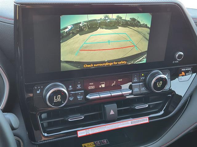 new 2025 Toyota Highlander car, priced at $52,615