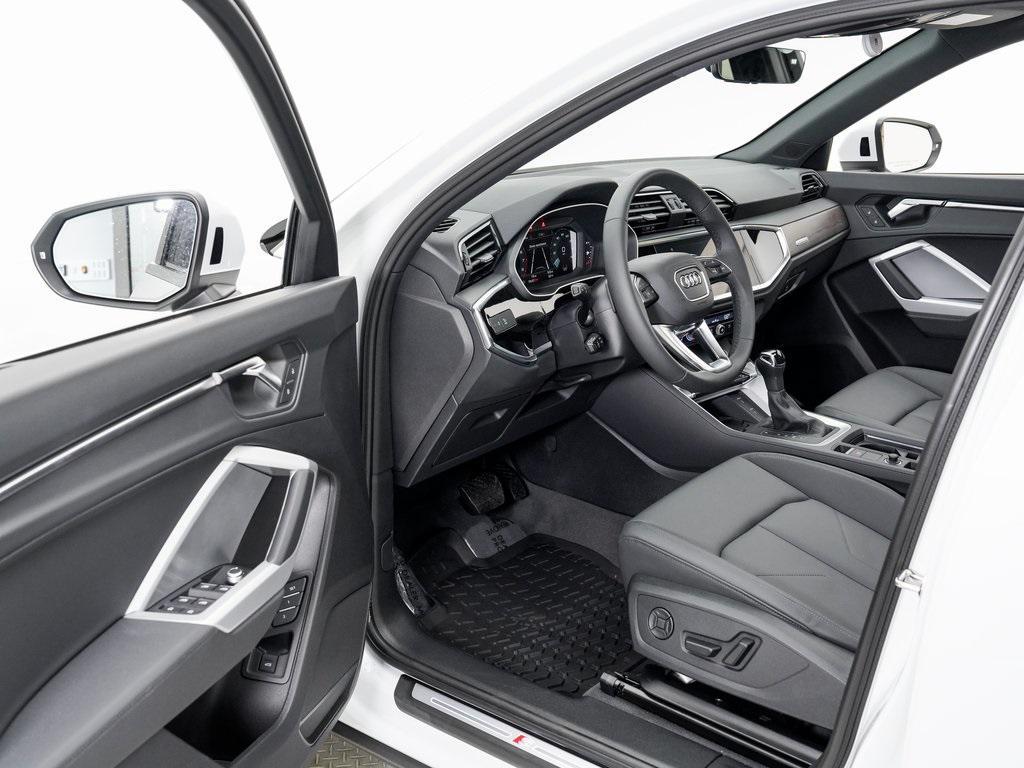 new 2025 Audi Q3 car