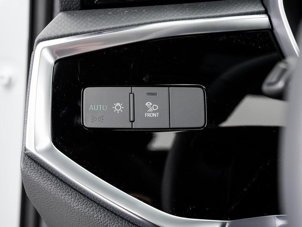 new 2025 Audi Q3 car