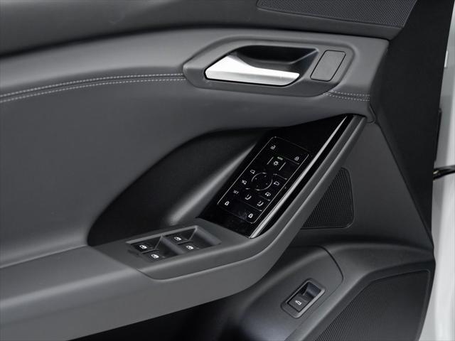 new 2025 Audi Q6 e-tron car, priced at $70,435