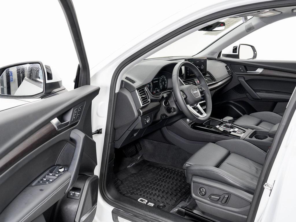 used 2024 Audi Q5 e car, priced at $46,995