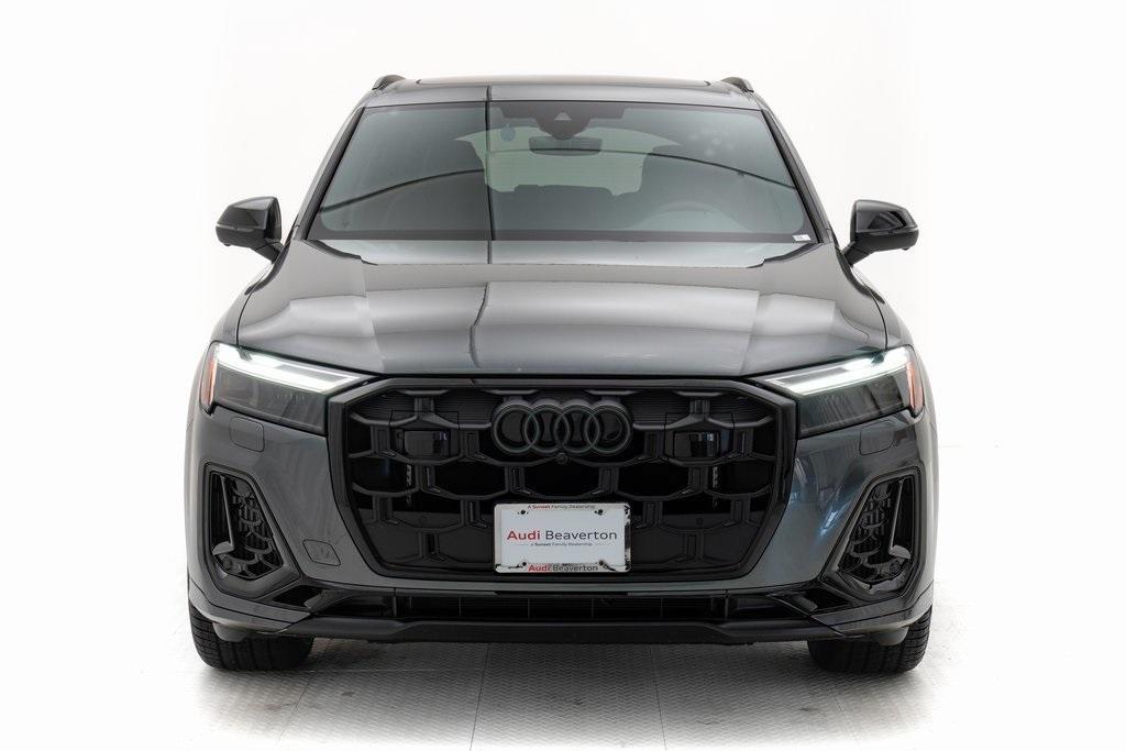 new 2025 Audi SQ7 car