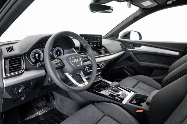 new 2024 Audi Q5 car, priced at $70,970