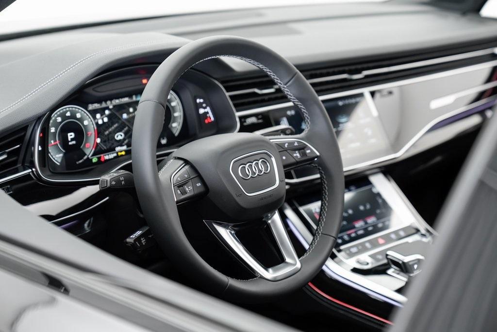 new 2025 Audi Q7 car