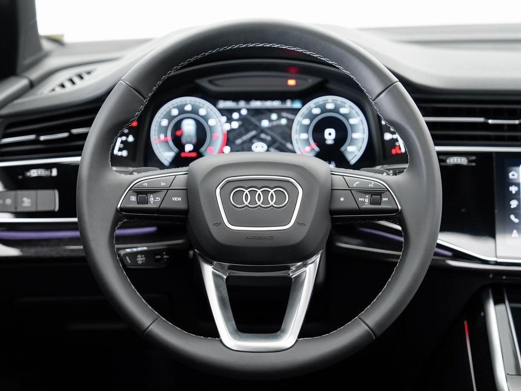 new 2025 Audi Q7 car