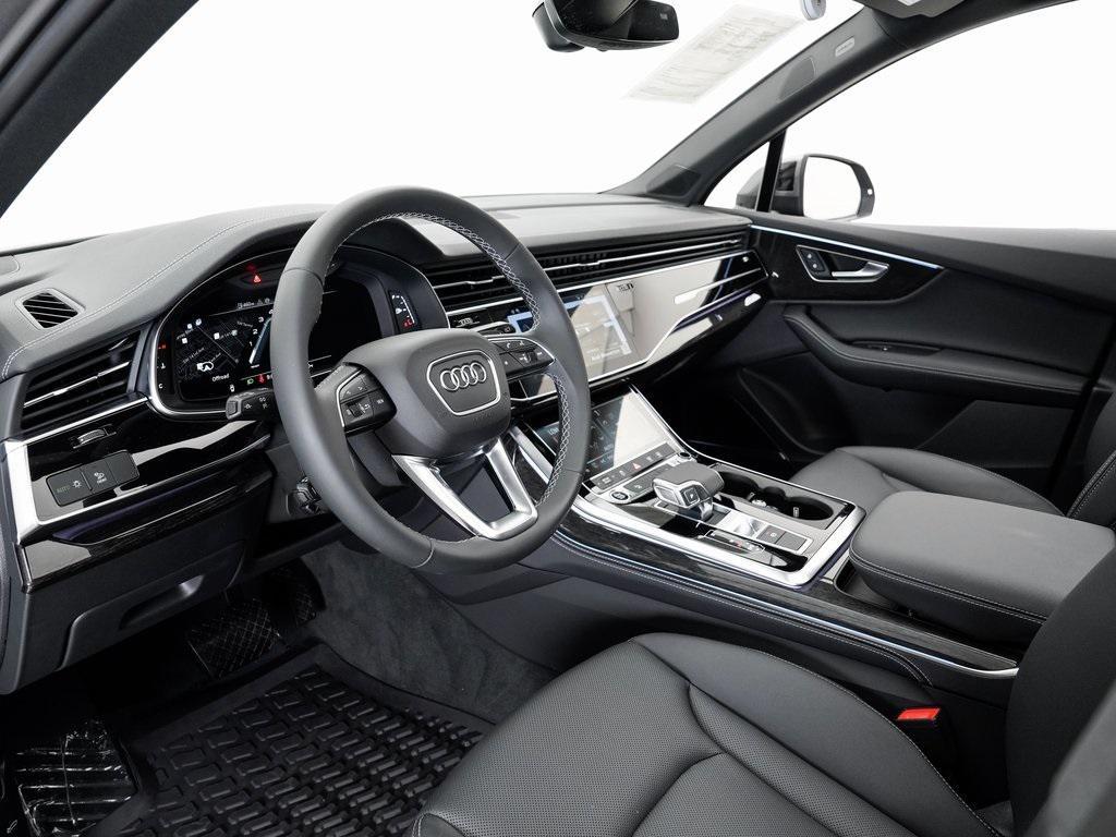 used 2025 Audi Q7 car, priced at $59,995