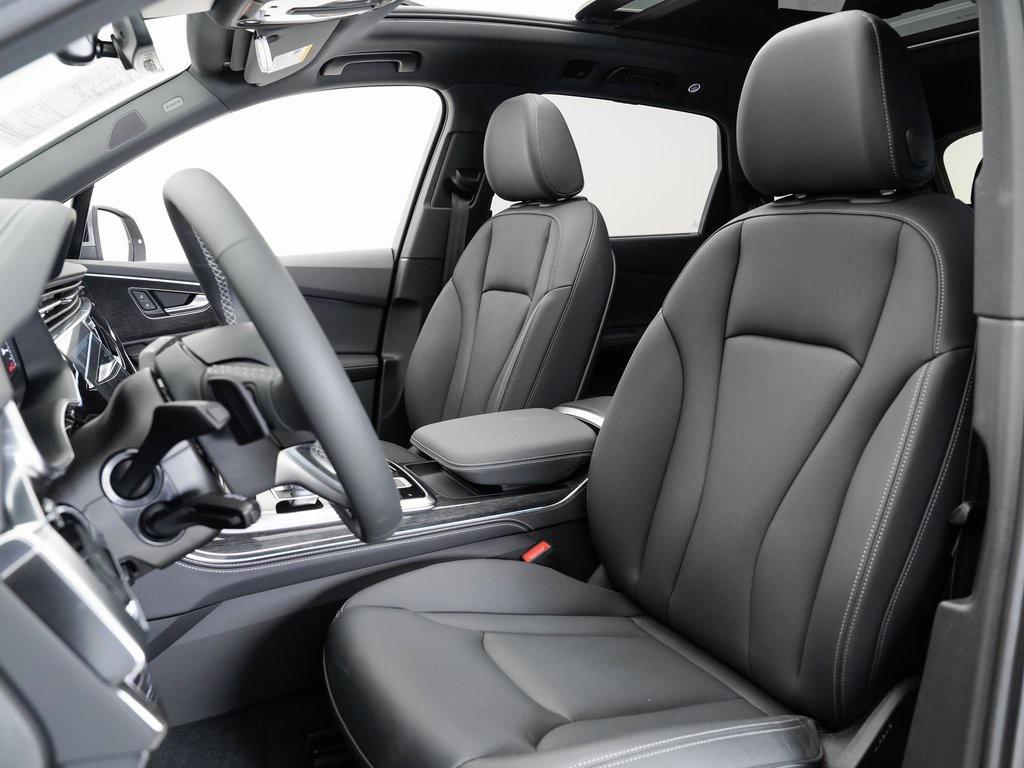 used 2025 Audi Q7 car, priced at $59,995