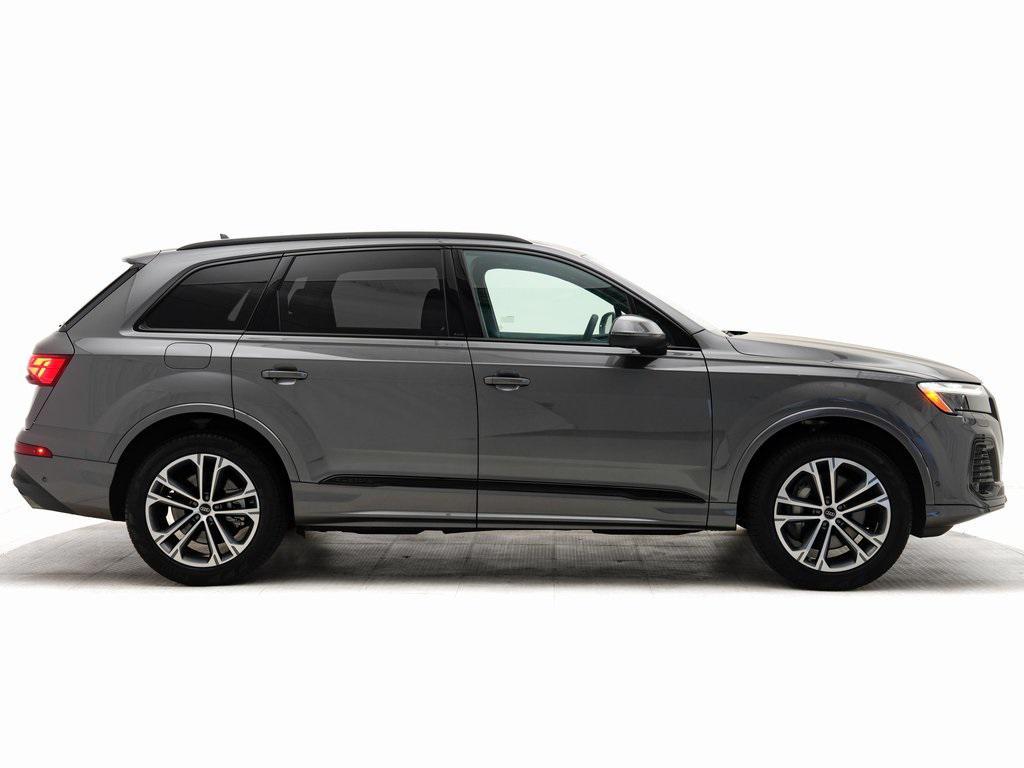 used 2025 Audi Q7 car, priced at $59,995