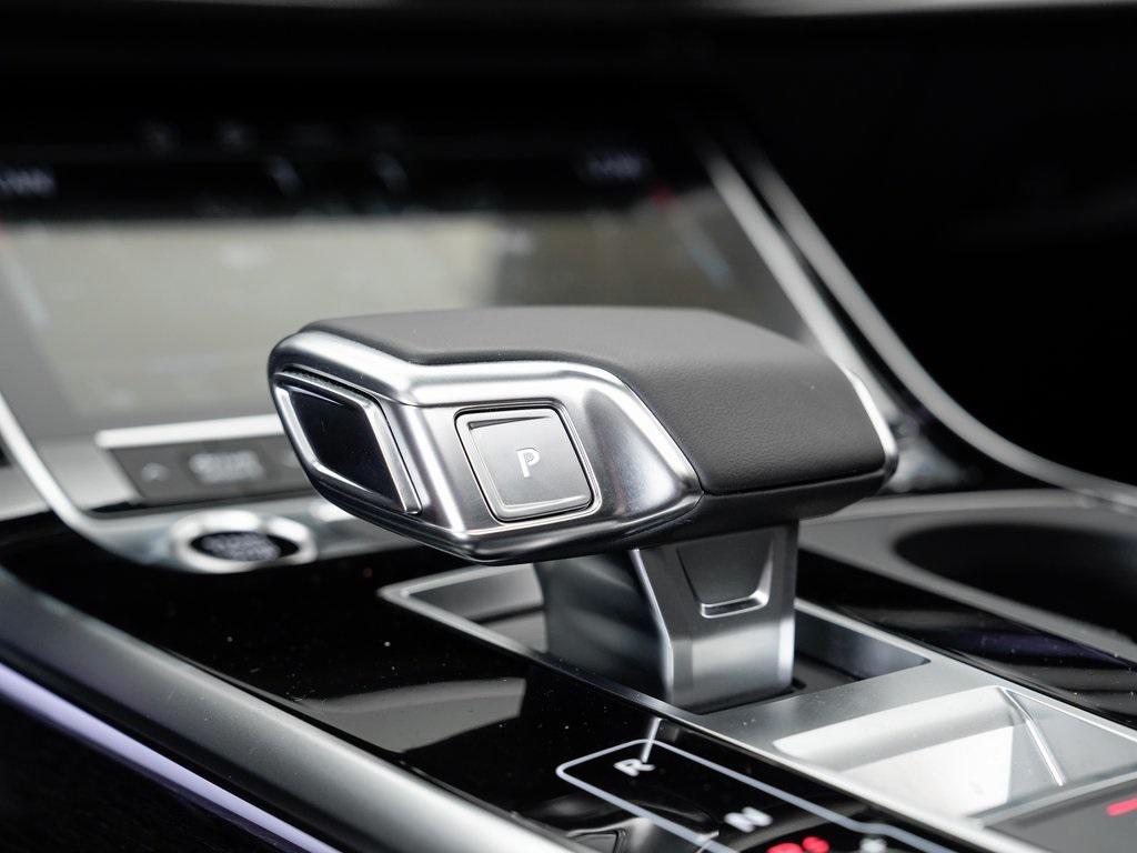 used 2025 Audi Q7 car, priced at $59,995