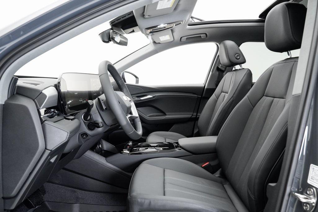 new 2025 Audi Q6 e-tron car, priced at $69,405