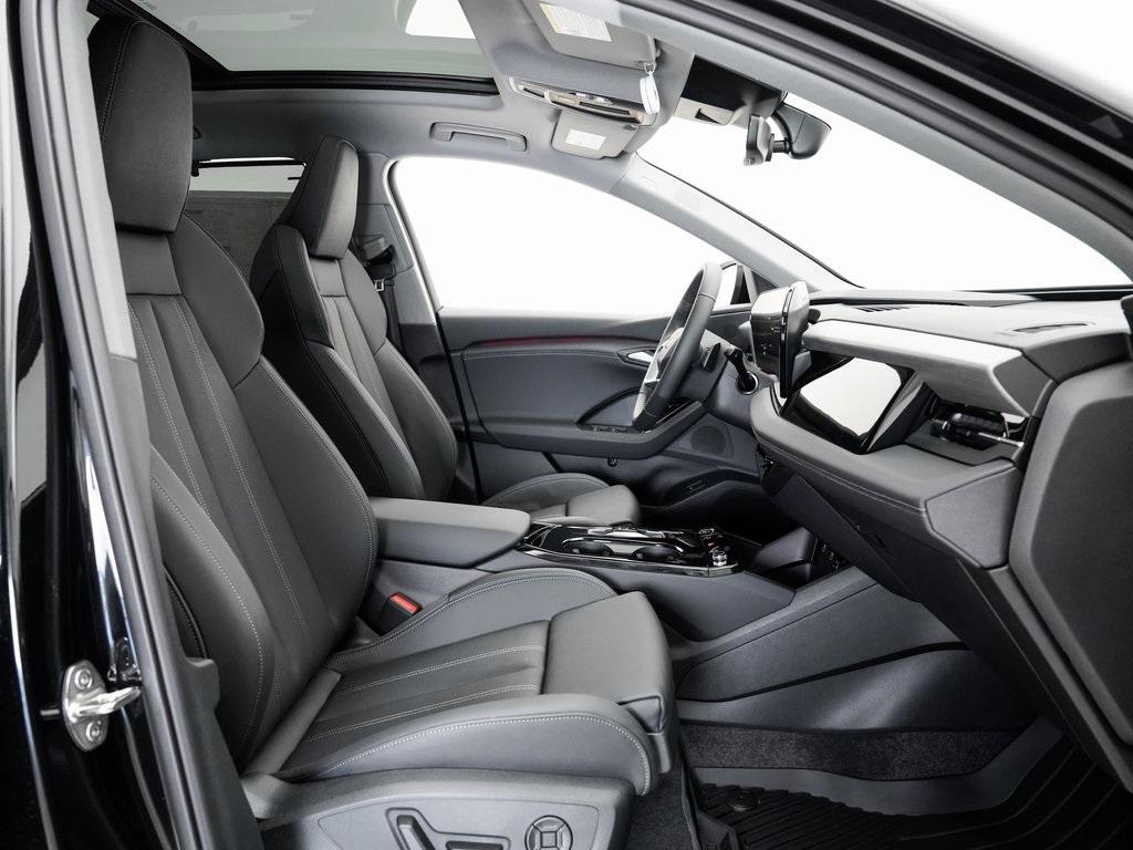 new 2025 Audi Q6 e-tron car, priced at $74,725