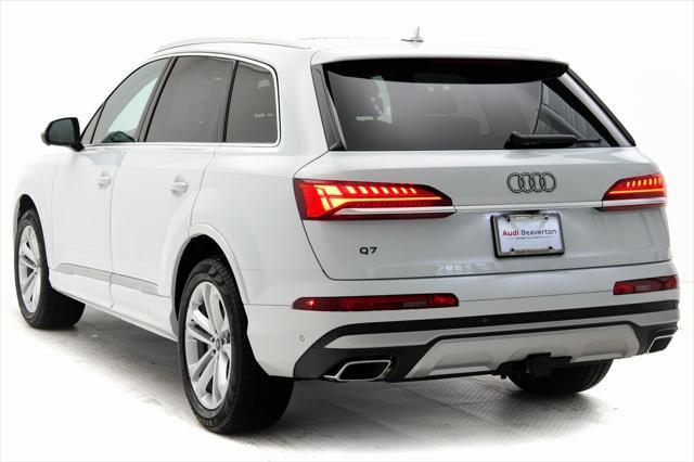 new 2025 Audi Q7 car, priced at $75,890