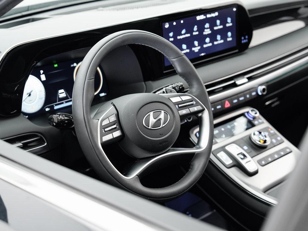 used 2025 Hyundai Palisade car, priced at $49,990