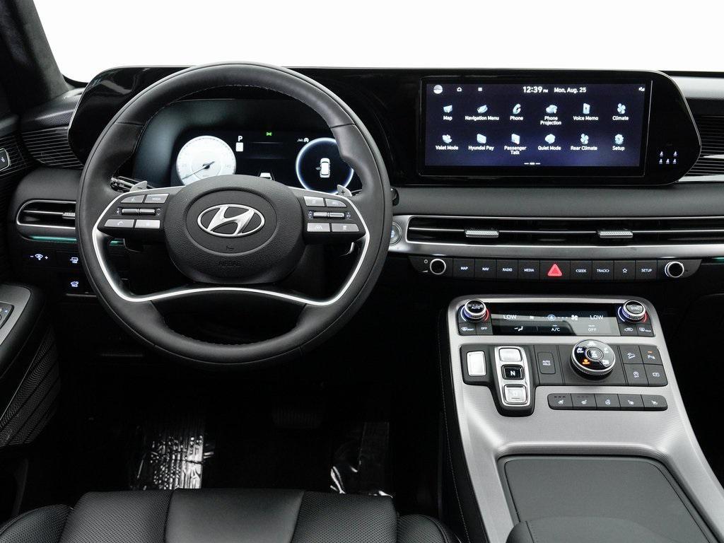 used 2025 Hyundai Palisade car, priced at $49,990