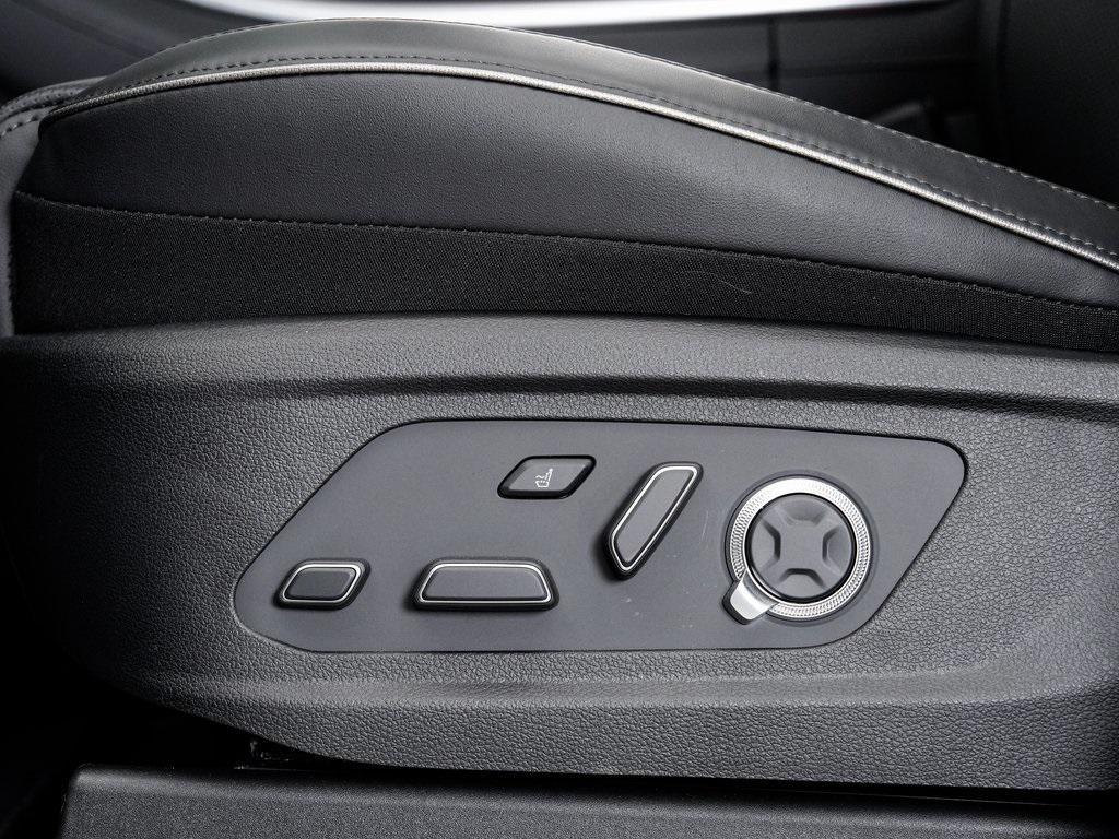 used 2025 Hyundai Palisade car, priced at $49,990