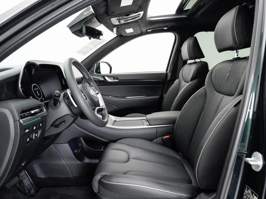 used 2025 Hyundai Palisade car, priced at $49,990