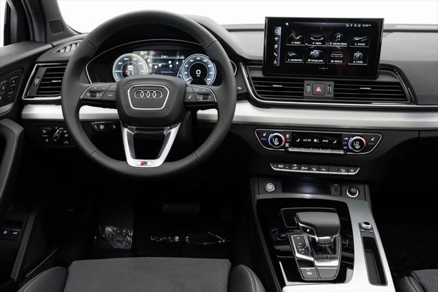 new 2024 Audi Q5 e car