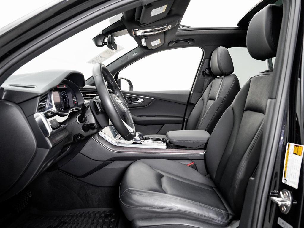 used 2020 Audi Q7 car, priced at $29,995