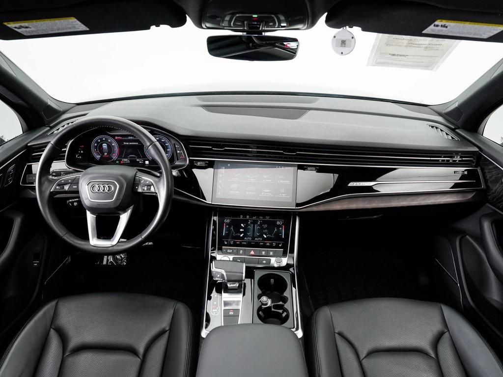 used 2020 Audi Q7 car, priced at $29,995