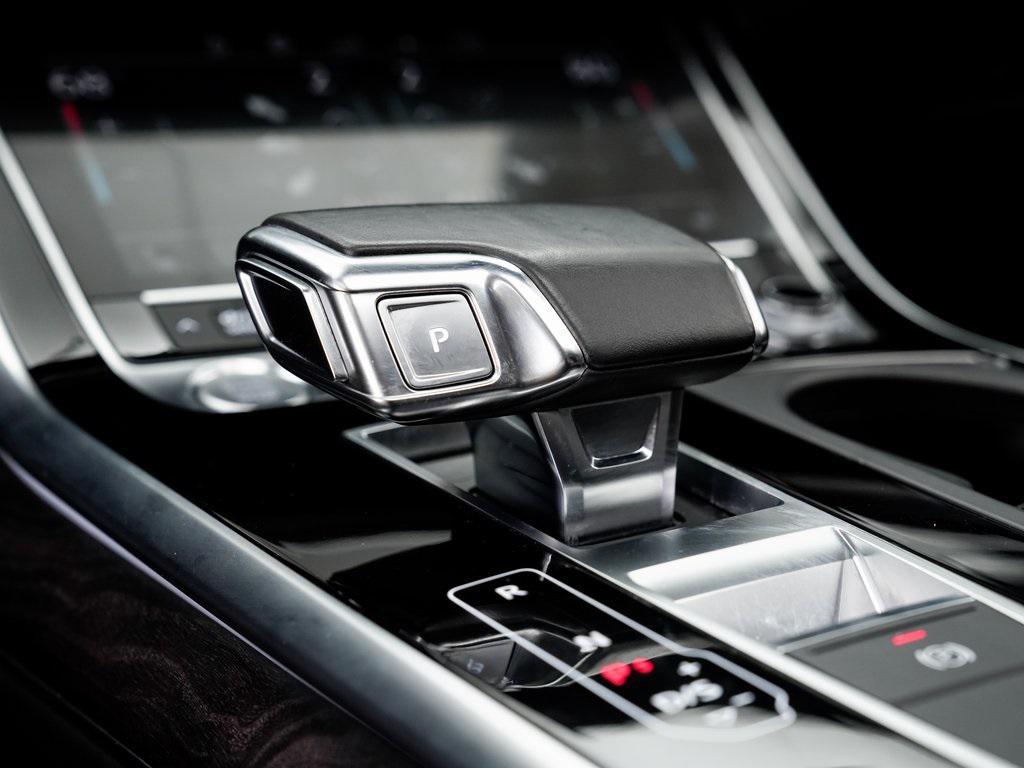 used 2020 Audi Q7 car, priced at $29,995