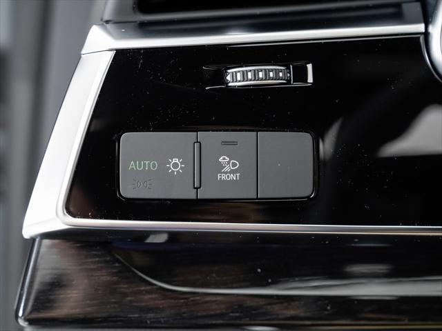 new 2025 Audi Q8 car, priced at $86,705