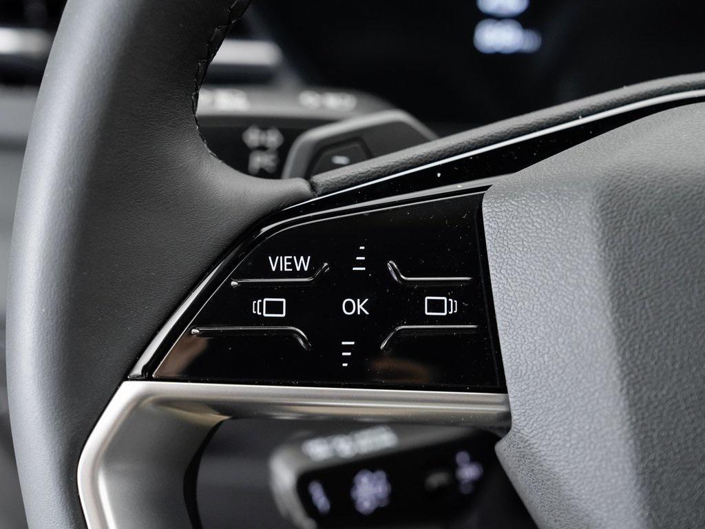 new 2025 Audi Q6 e-tron car, priced at $70,435