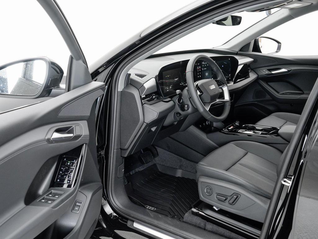 new 2025 Audi Q6 e-tron car, priced at $70,435