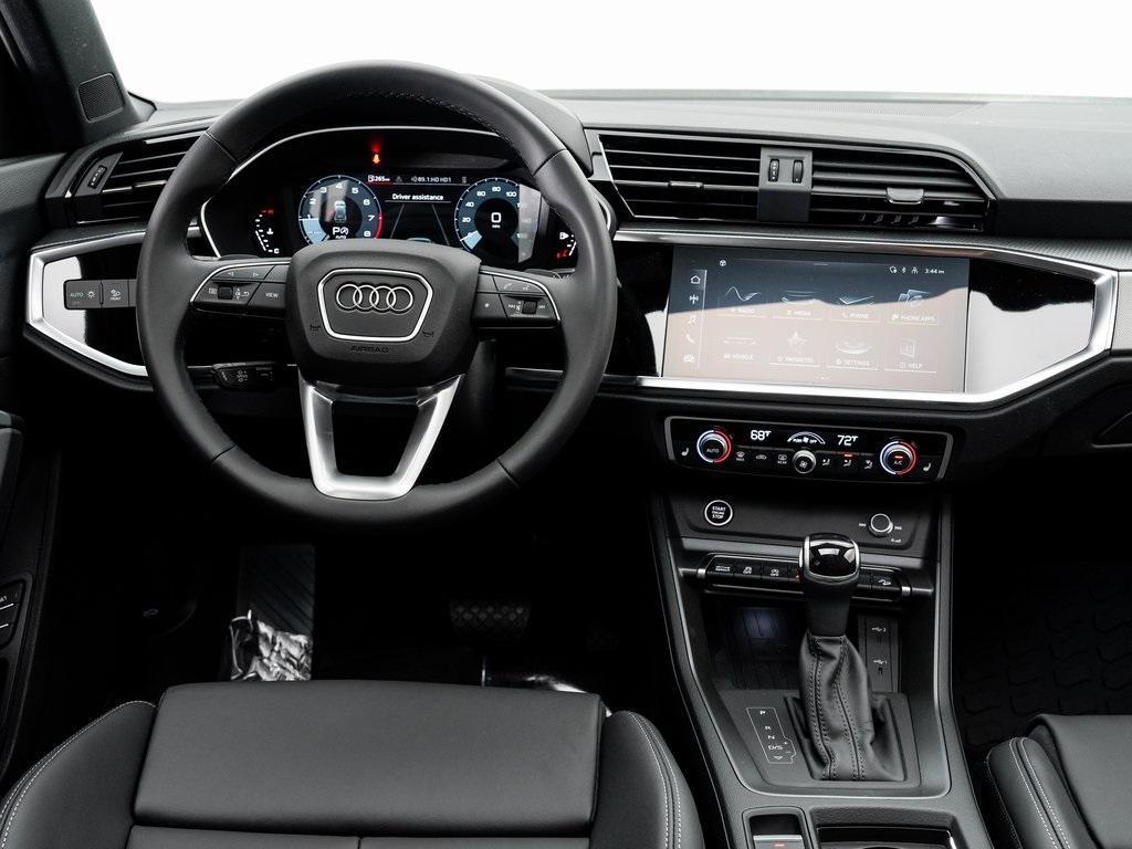 new 2025 Audi Q3 car