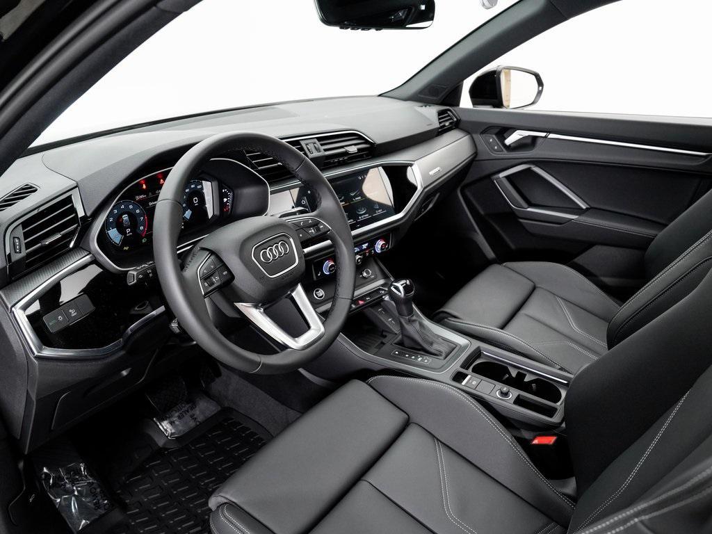 new 2025 Audi Q3 car