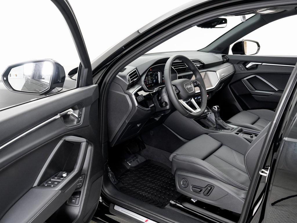 new 2025 Audi Q3 car